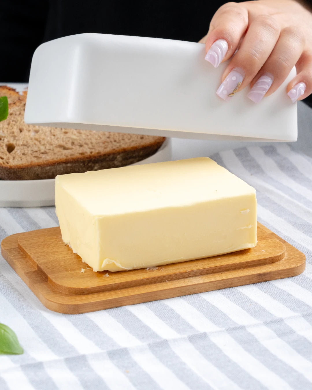 Burriera con coperchio in bambù